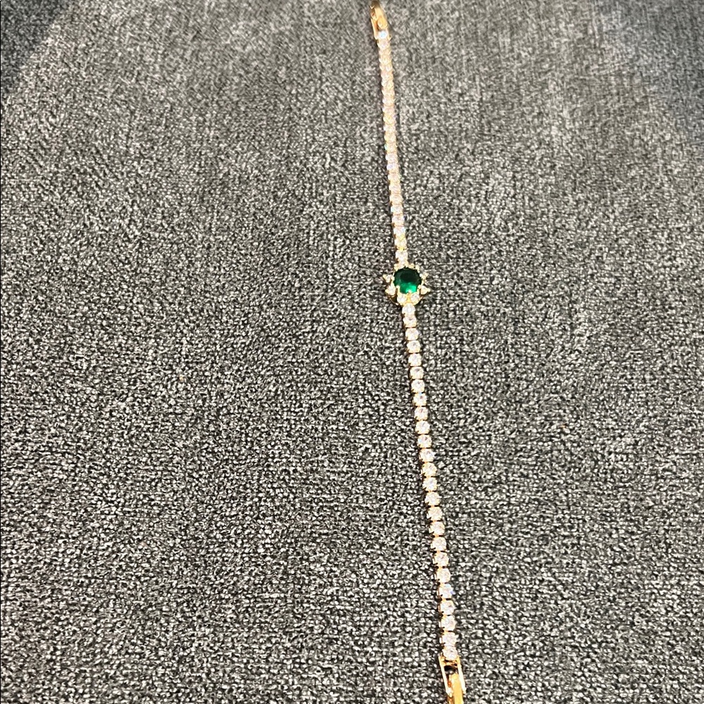 Elegant Gold and Green Bracelet